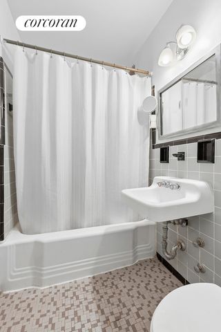 211 E 18th St Apt 5D, New York City, NY 10003