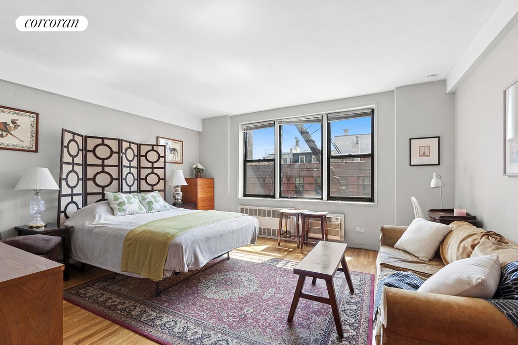 211 E 18th St Apt 5D, New York City, NY 10003