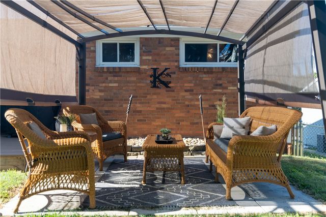 774 Hill St, Baldwin Twp, PA 15226