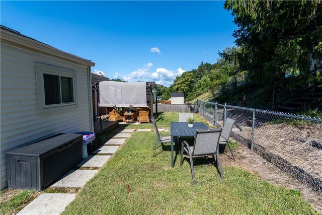 774 Hill St, Baldwin Twp, PA 15226