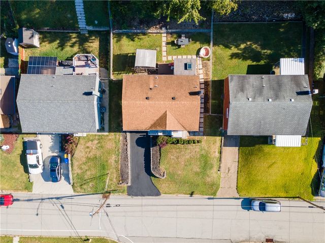 774 Hill St, Baldwin Twp, PA 15226