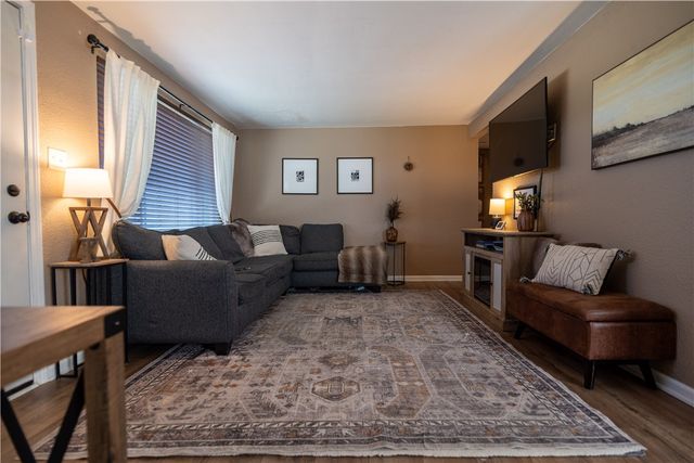 774 Hill St, Baldwin Twp, PA 15226