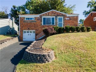 774 Hill St, Baldwin Twp, PA 15226