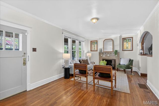 6011 S Grand Boulevard, St Louis, MO 63111