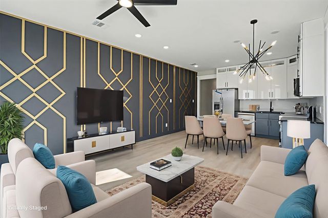 5000 Higgins Street A and B, Houston, TX 77033