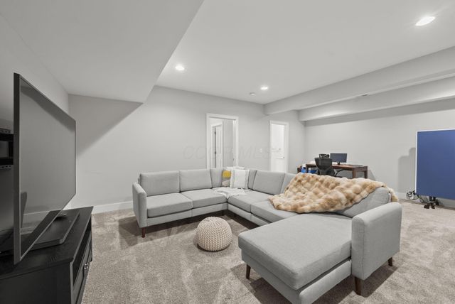 291 E Greenwood Avenue, Columbus, OH 43201