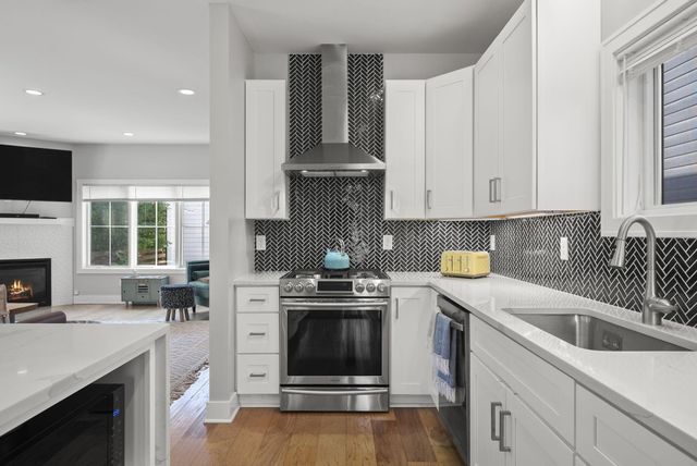 291 E Greenwood Avenue, Columbus, OH 43201