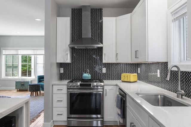 291 E Greenwood Avenue, Columbus, OH 43201
