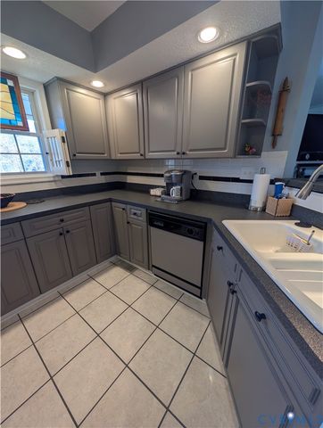 2701 Executive Dr, Chesterfield, VA 23831