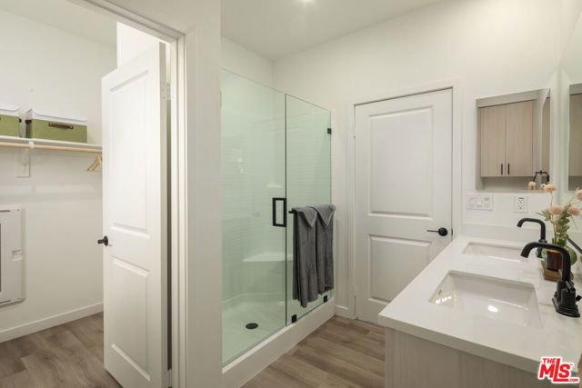 2720 N Cadence Way, Los Angeles, CA 90039