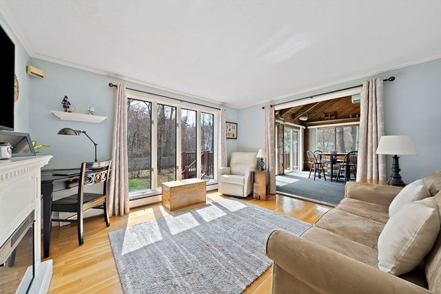 79 Hickory Ln, Weymouth, MA 02188