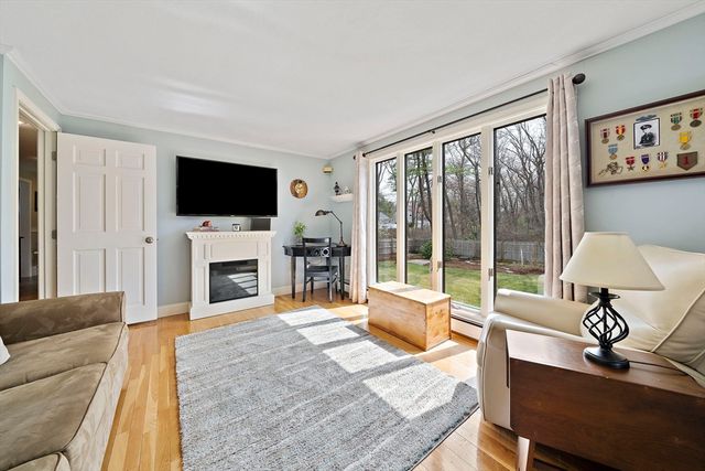 79 Hickory Ln, Weymouth, MA 02188