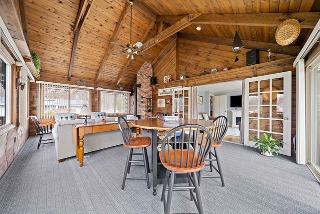 79 Hickory Ln, Weymouth, MA 02188