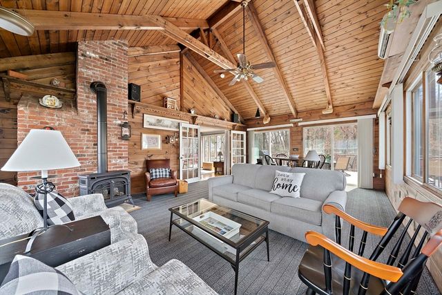 79 Hickory Ln, Weymouth, MA 02188