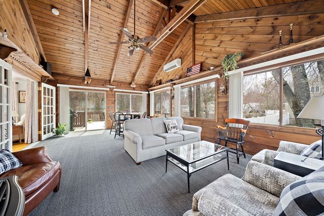 79 Hickory Ln, Weymouth, MA 02188