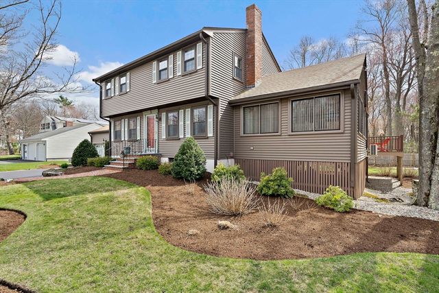 79 Hickory Ln, Weymouth, MA 02188