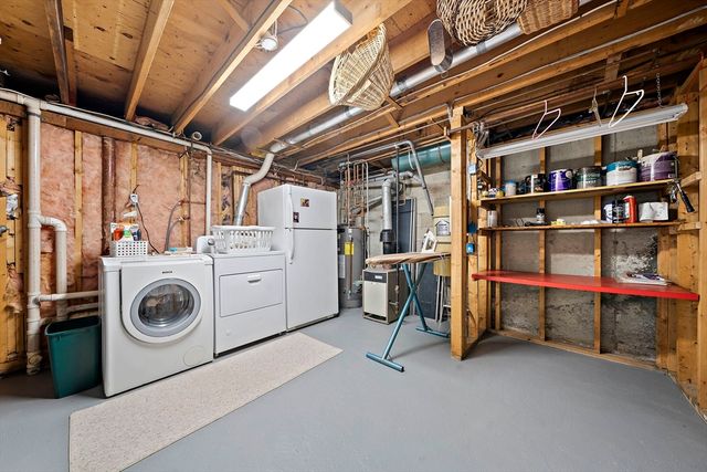79 Hickory Ln, Weymouth, MA 02188