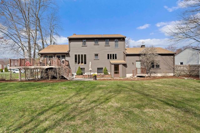 79 Hickory Ln, Weymouth, MA 02188