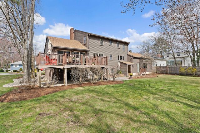 79 Hickory Ln, Weymouth, MA 02188
