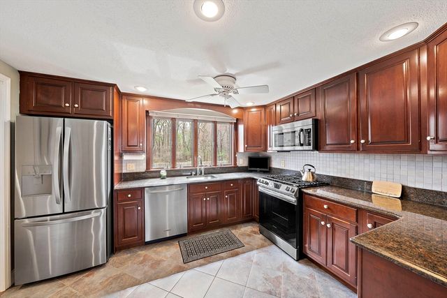 79 Hickory Ln, Weymouth, MA 02188