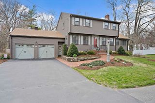 79 Hickory Ln, Weymouth, MA 02188