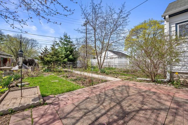 5377 13th STREET, Milwaukee, WI 53209