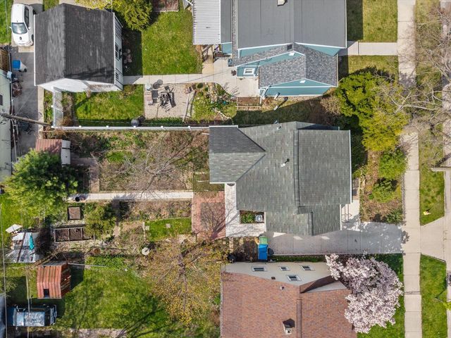 5377 13th STREET, Milwaukee, WI 53209