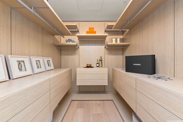 1118 Ala Moana Boulevard 4, Honolulu, HI 96814