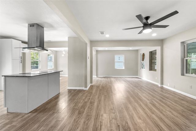 2116 Ridgeway Street, Arlington, TX 76010