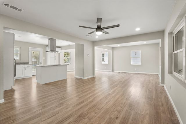 2116 Ridgeway Street, Arlington, TX 76010