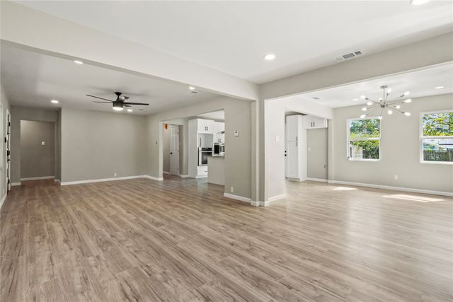 2116 Ridgeway Street, Arlington, TX 76010