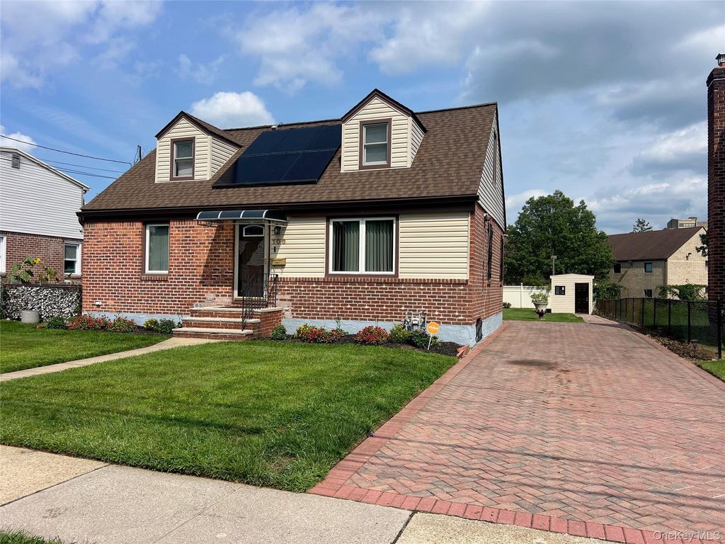 106 Lawrence Street, Uniondale, NY 11553 — exterior