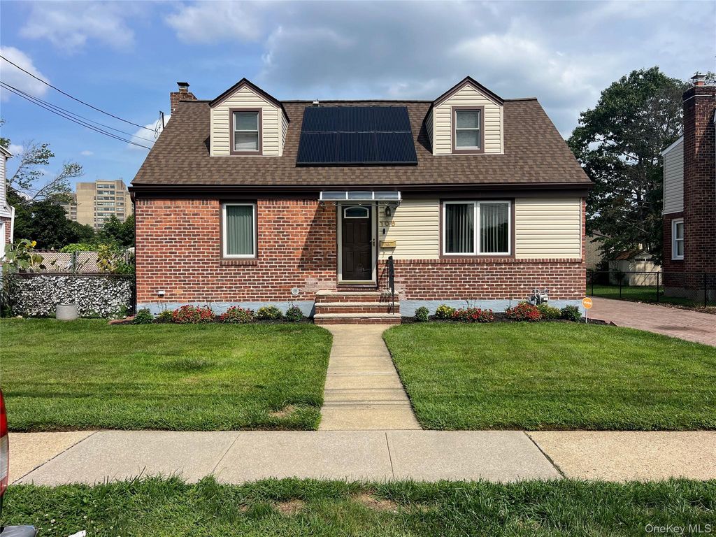 106 Lawrence Street, Uniondale, NY 11553 — photo 2