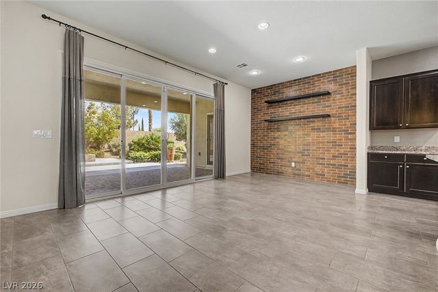 7132 Shire Ridge Avenue, Las Vegas, NV 89131