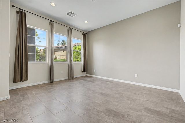 7132 Shire Ridge Avenue, Las Vegas, NV 89131