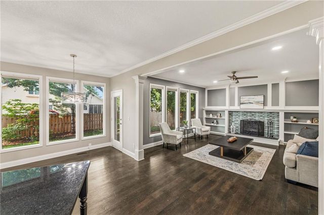 10614 W 128th Street, Overland Park, KS 66213