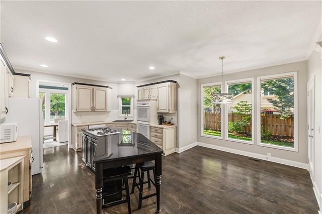 10614 W 128th Street, Overland Park, KS 66213