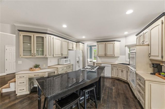 10614 W 128th Street, Overland Park, KS 66213
