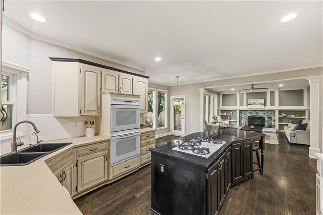 10614 W 128th Street, Overland Park, KS 66213
