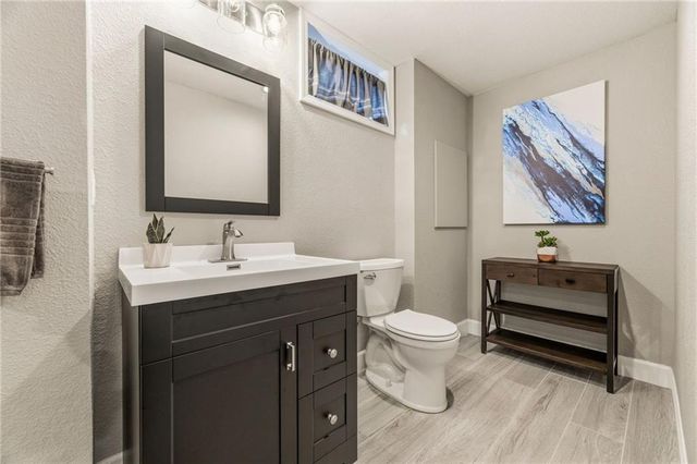 10614 W 128th Street, Overland Park, KS 66213