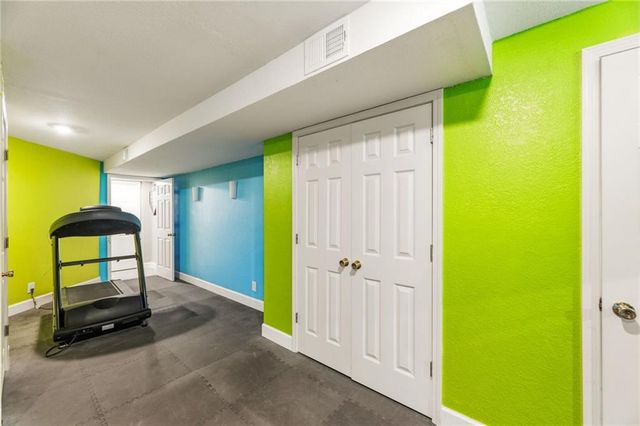 10614 W 128th Street, Overland Park, KS 66213