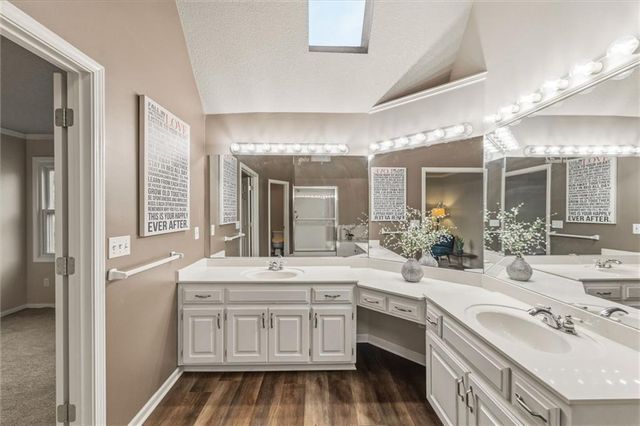 10614 W 128th Street, Overland Park, KS 66213