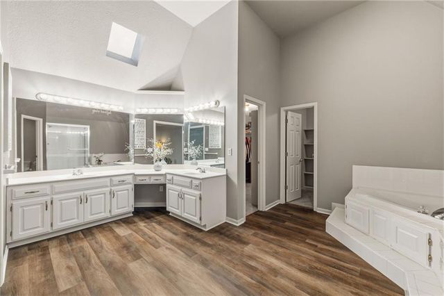 10614 W 128th Street, Overland Park, KS 66213