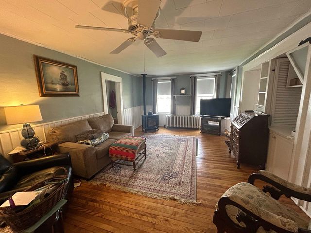 221 S Main Street, Cambridge, VT 05444