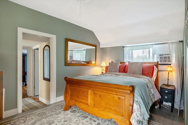 221 S Main Street, Cambridge, VT 05444