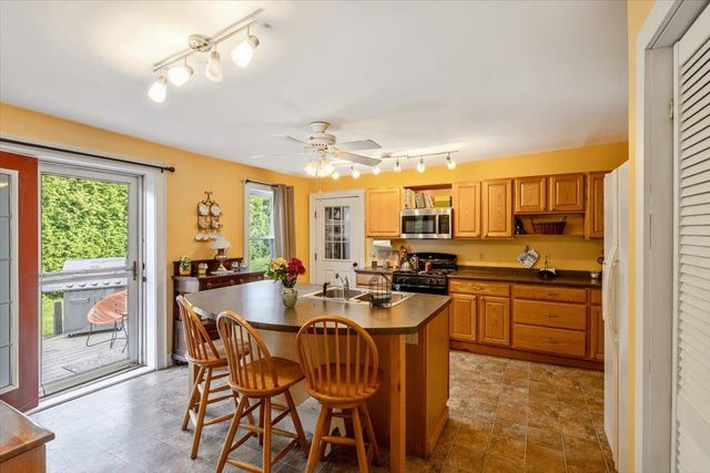 221 S Main Street, Cambridge, VT 05444