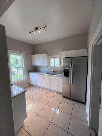 708 NW 3RD STREET, Mulberry, FL 33860