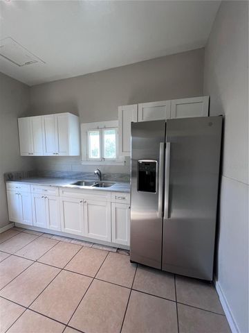 708 NW 3RD STREET, Mulberry, FL 33860