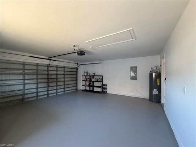 414 SE 7th ST, Cape Coral, FL 33990