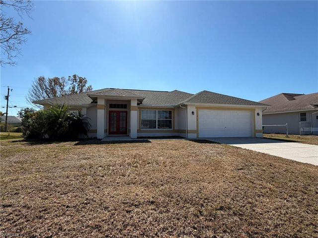 414 SE 7th ST, Cape Coral, FL 33990